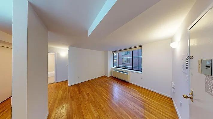 Reade St #6G - Photo 2 of 16