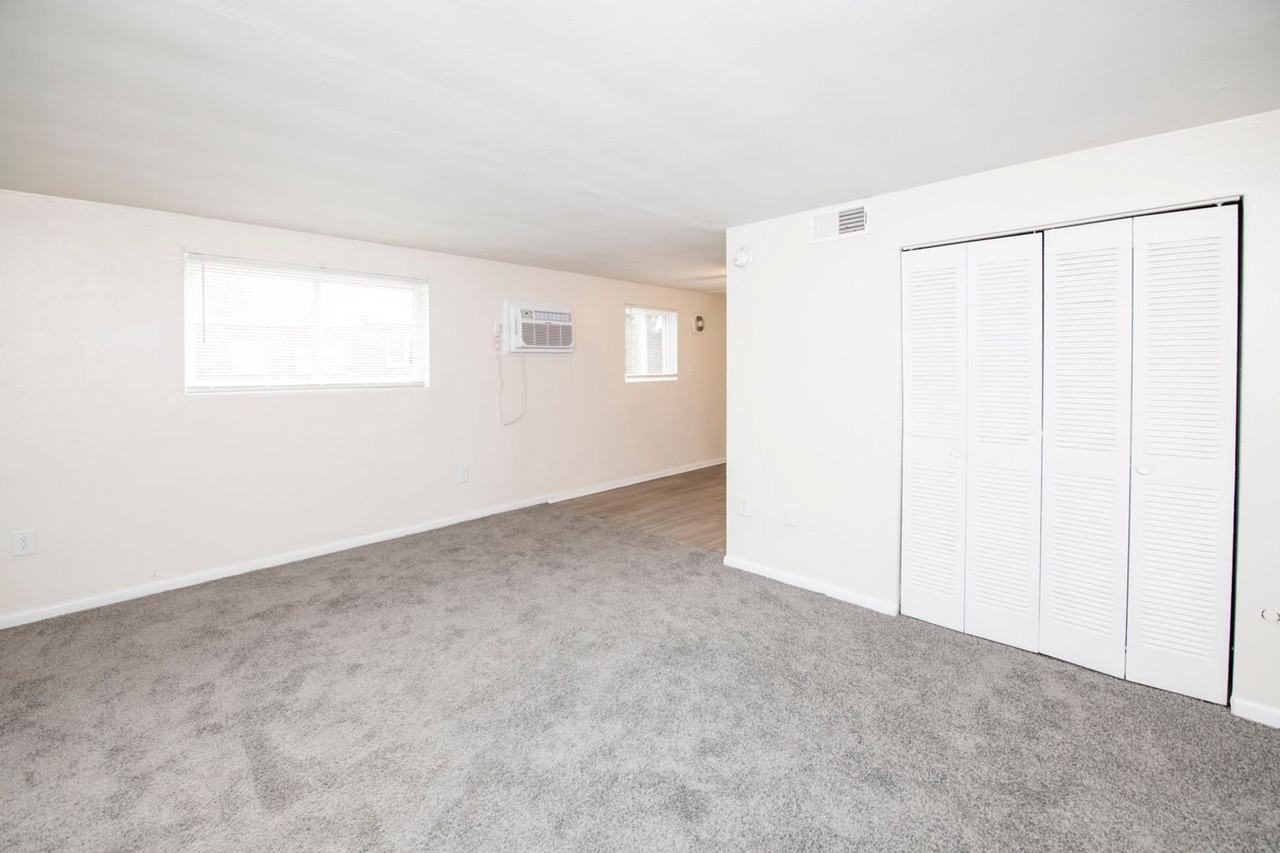 Sandalwood Apartments - Photo 7 of 18