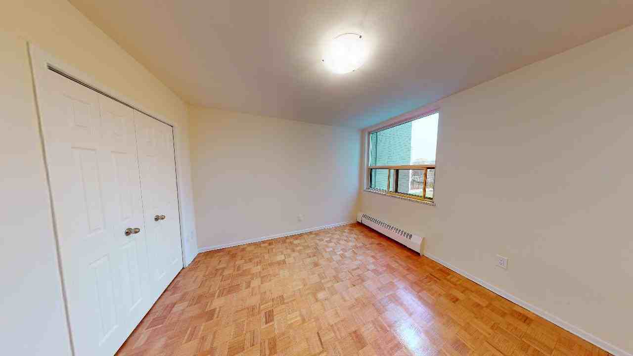 170 Dudley Ave - Photo 7 of 27