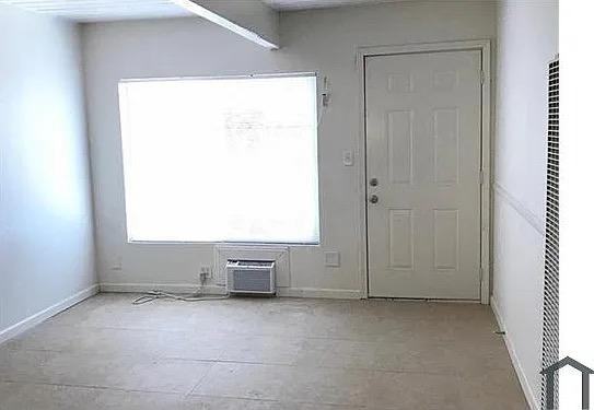 22863 Allies Pl - Photo 2 of 4