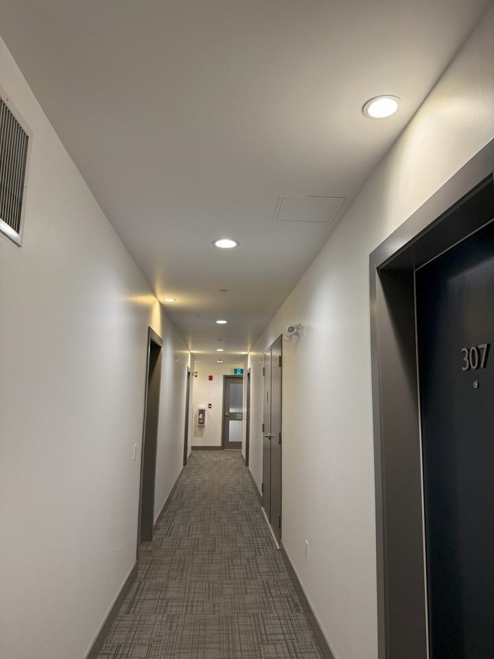 Fixture - Photo 5 of 45