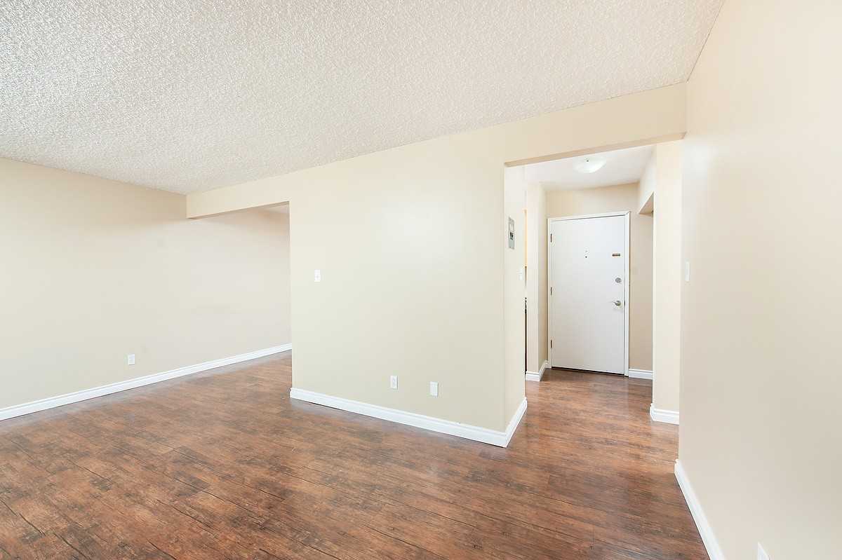 Monarch Manor - Photo 6 of 14