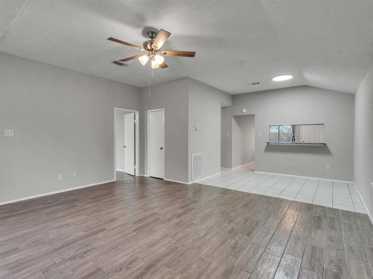 2226 Spring Dusk Lane - Photo 5 of 7