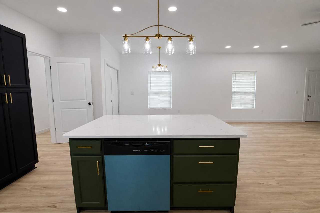 22516 East Martin Drive - Photo 2 of 7