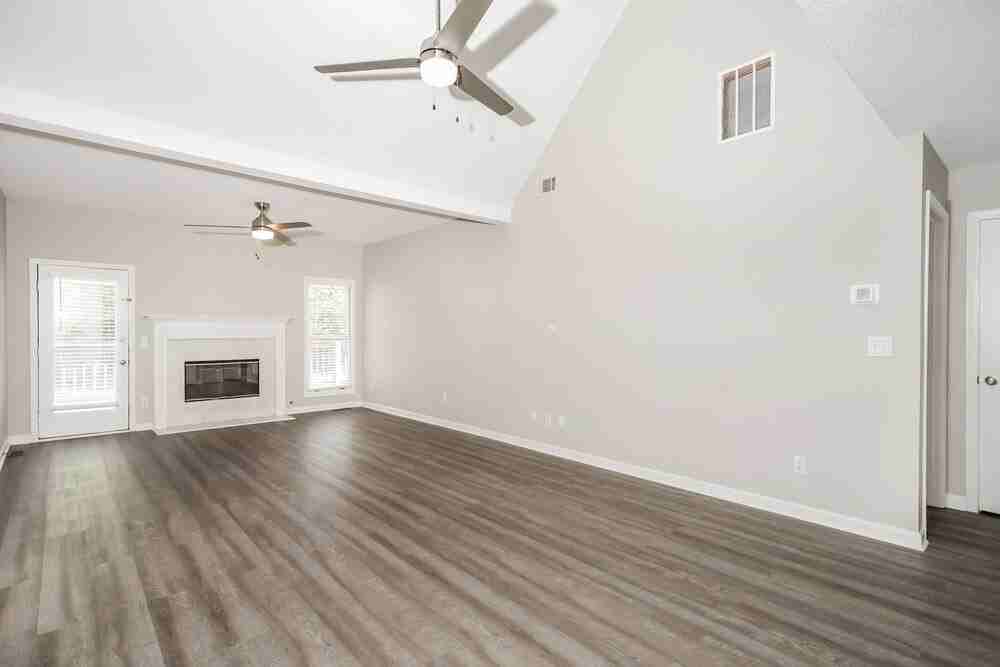 254 Hillandale Dr - Photo 6 of 18