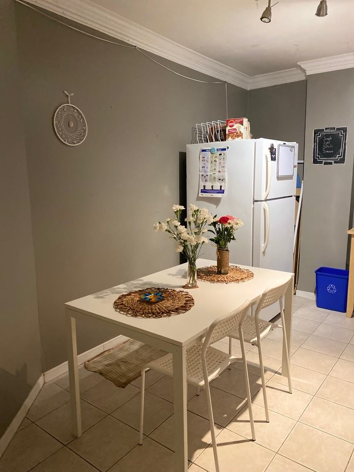 574 Dovercourt Rd - Photo 5 of 12