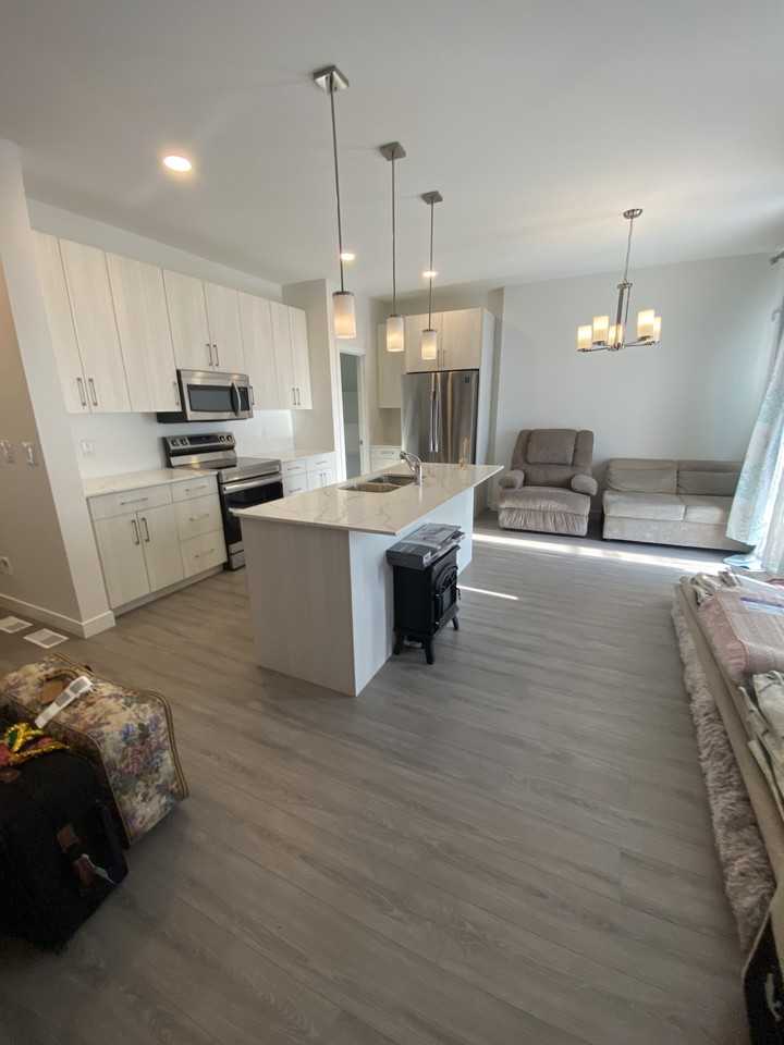 86 Douglas Henning Bay - Photo 2 of 13