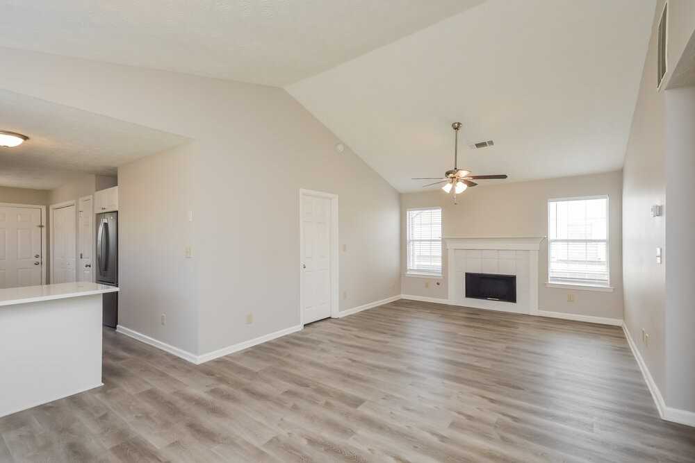 204 Adam Cir - Photo 4 of 16