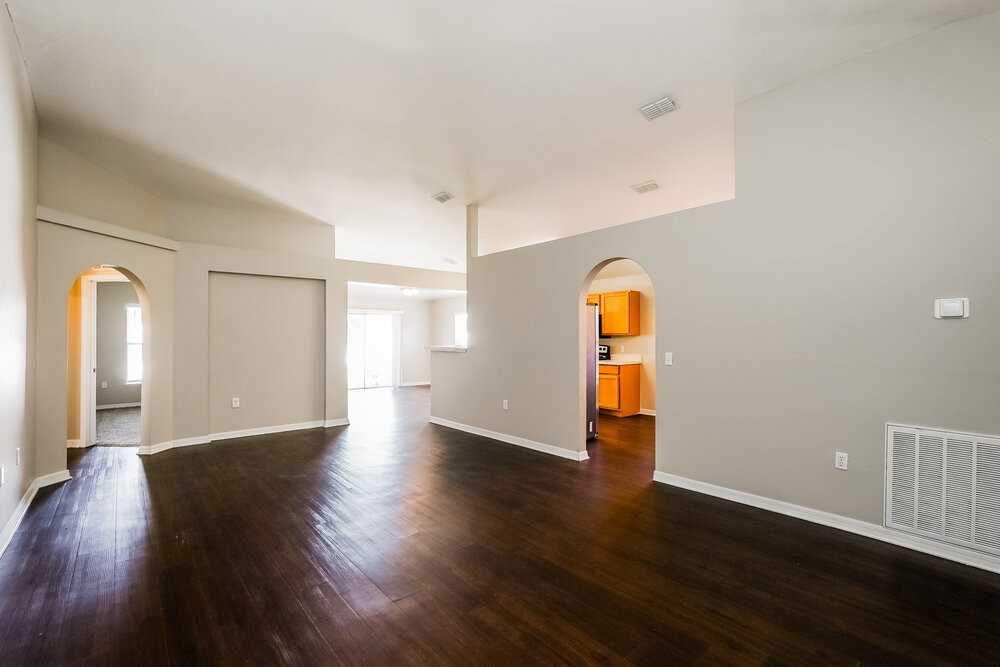 17023 Torvest Ct - Photo 3 of 16