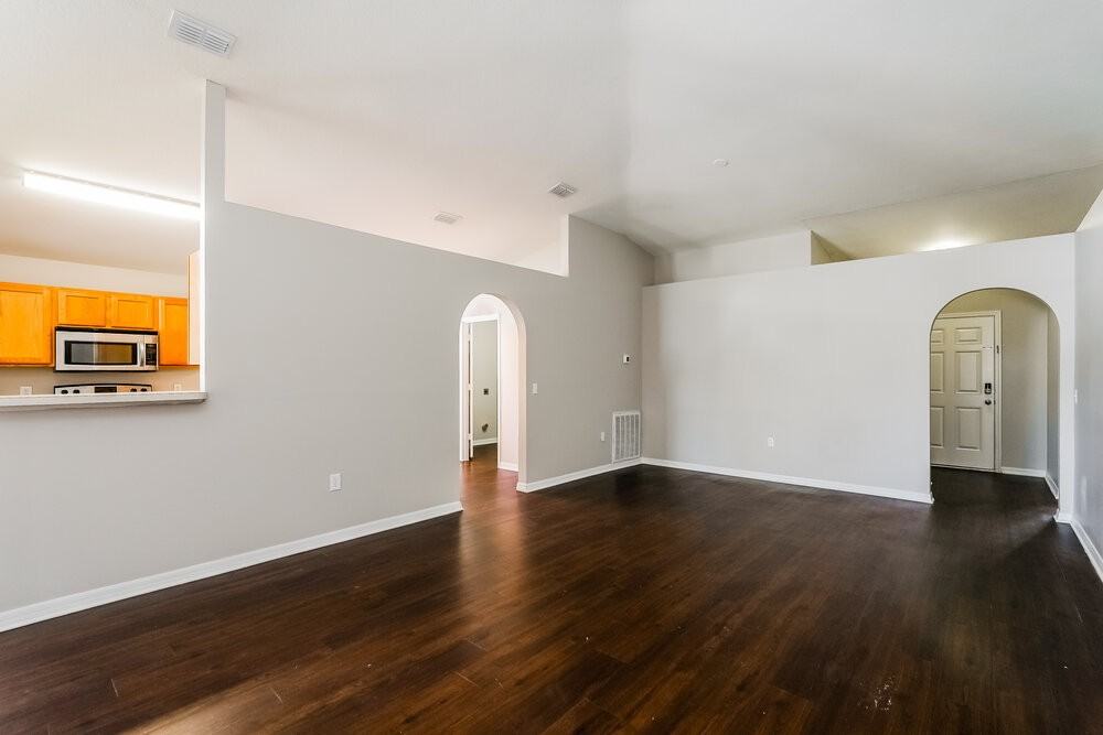 17023 Torvest Ct - Photo 4 of 16