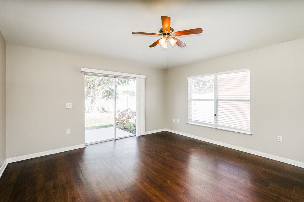 17023 Torvest Ct - Photo 5 of 16