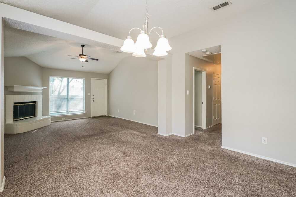 8112 Broken Arrow Rd - Photo 5 of 16