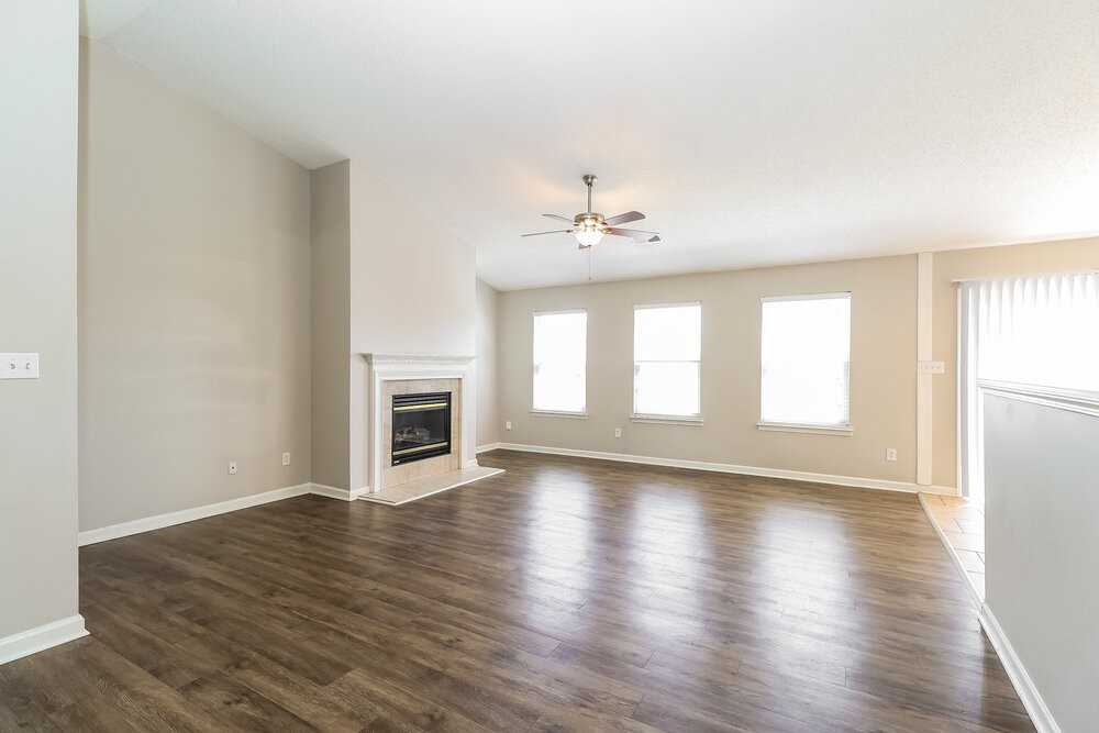 12112 Chantress Ln - Photo 5 of 16