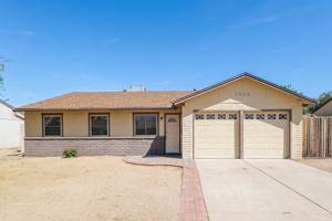 featured image of 7008 W Canterbury Dr