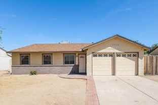 7008 W Canterbury Dr - Photo 1 of 1