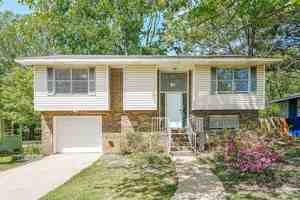 featured image of 2524 Daly Dr