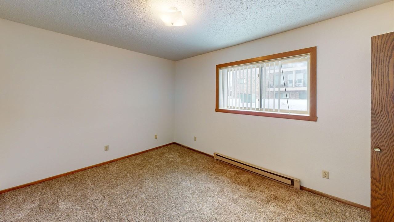 Gateway Circle Apartments - Photo 6 of 23