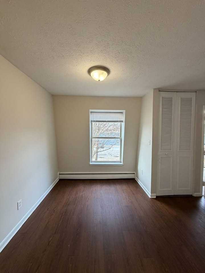 Villages of Hikes Point - Photo 6 of 19