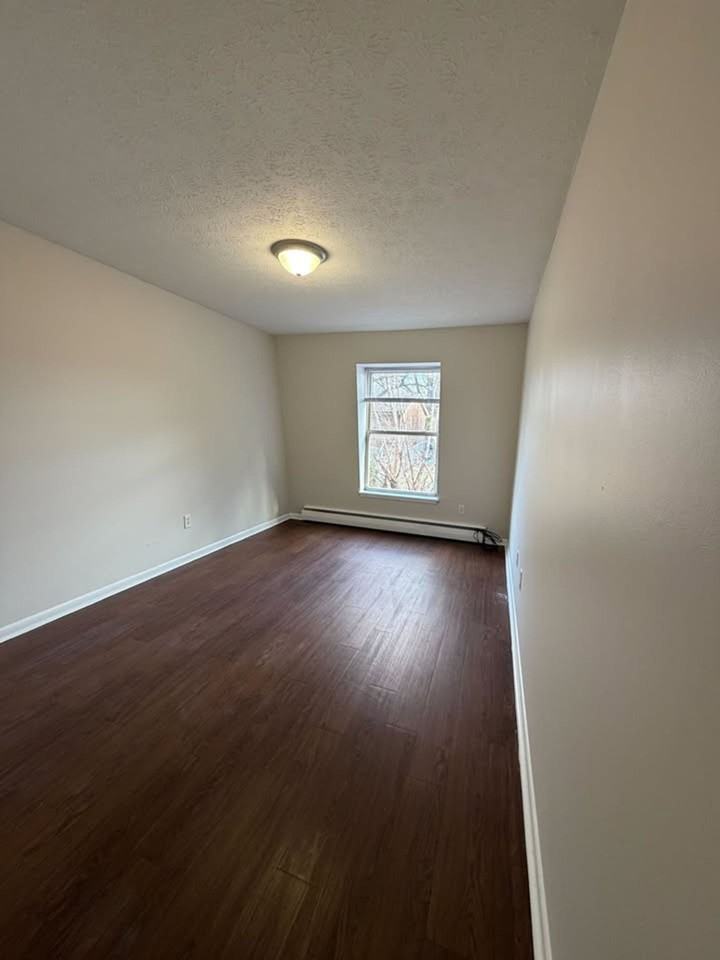 Villages of Hikes Point - Photo 7 of 19