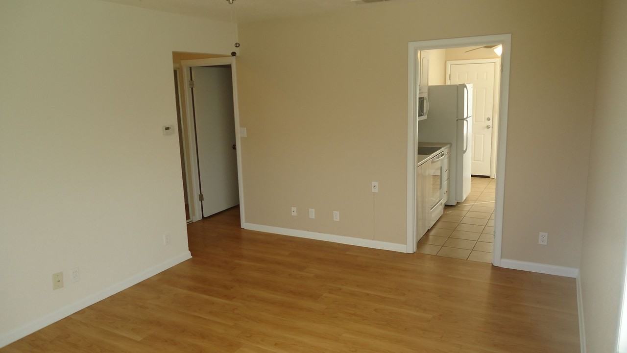 Glenview East Apartments - Photo 5 of 14