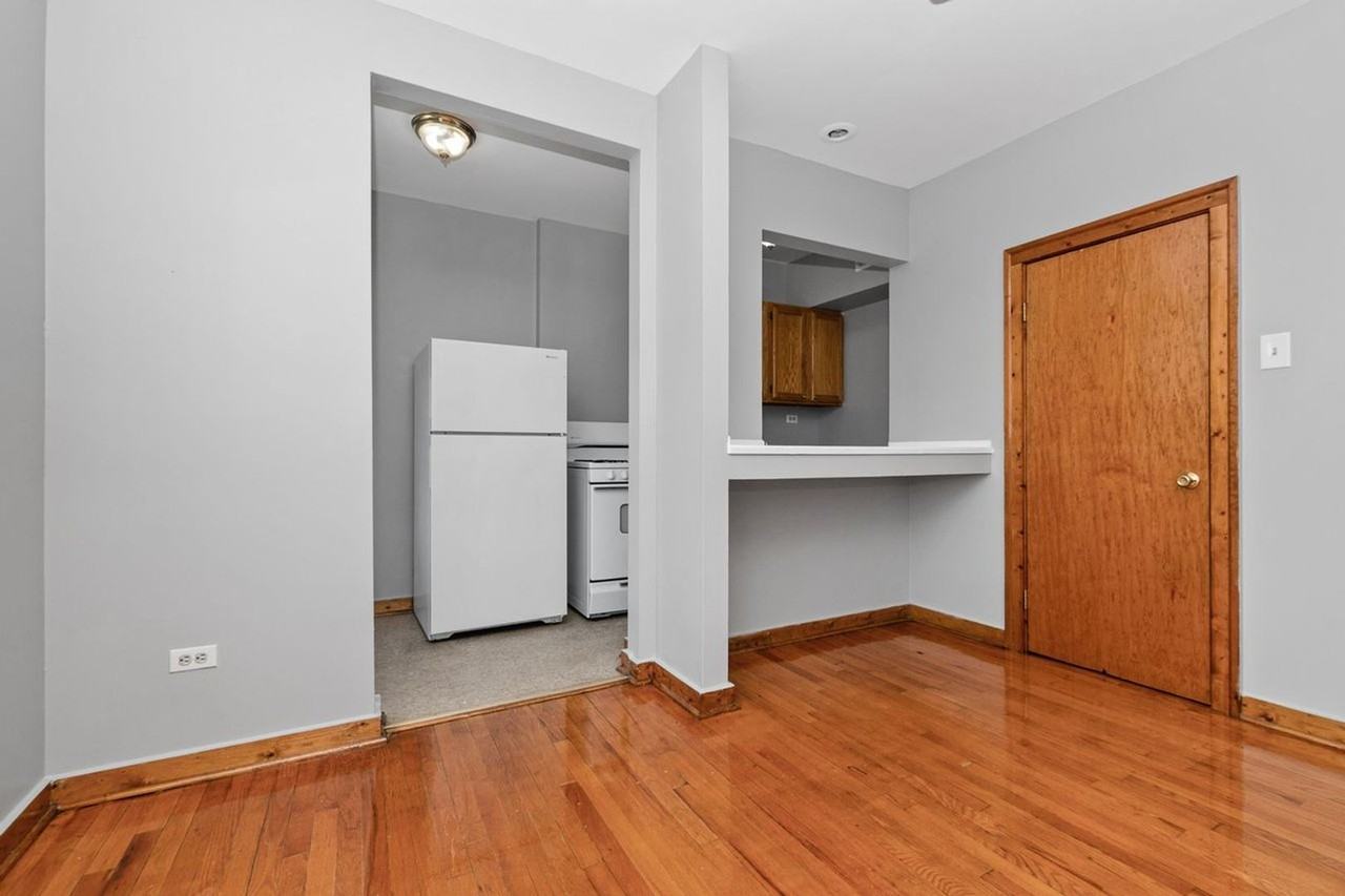 58th/Trumbull - Photo 4 of 16