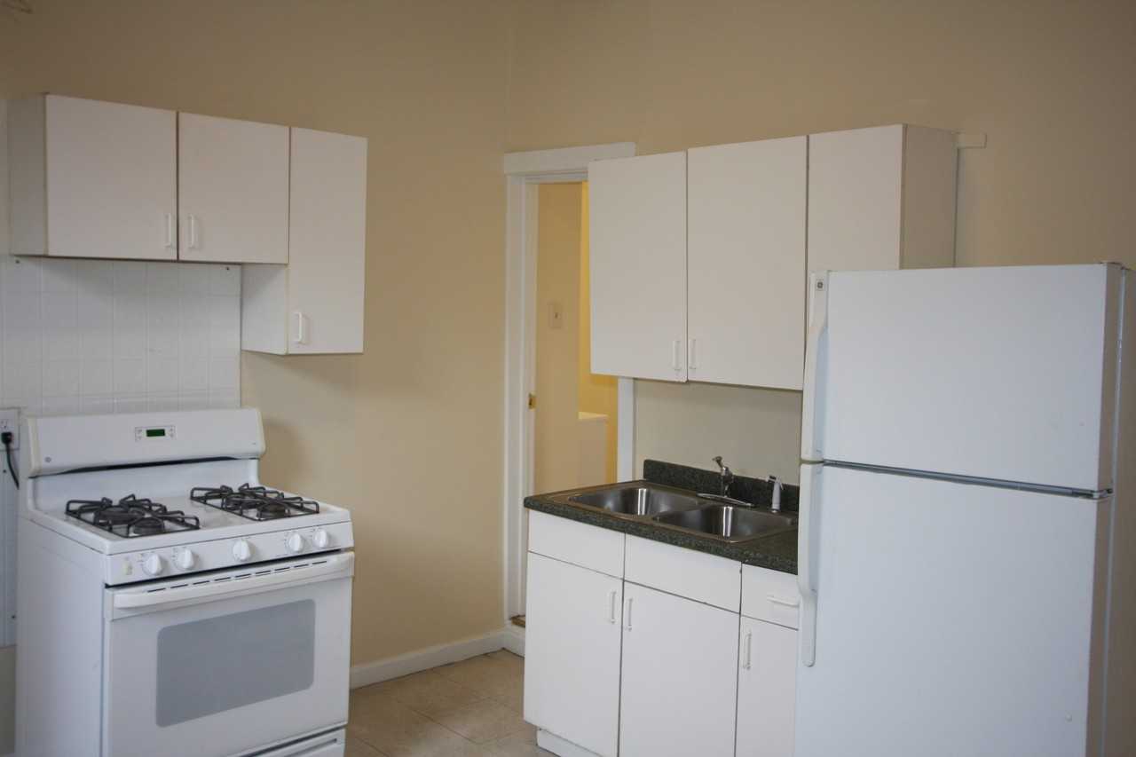 8425 S Baltimore Ave Apt 1f #1F - Photo 3 of 5