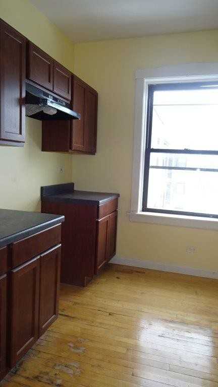 8203 S Ada St - Photo 4 of 6