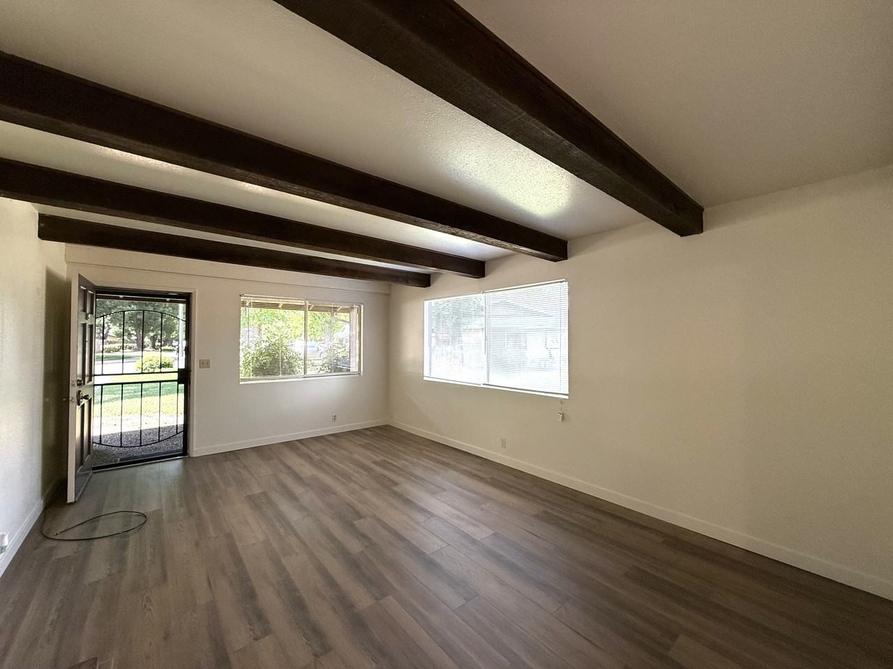 860 Netters Cir #1 - Photo 3 of 10