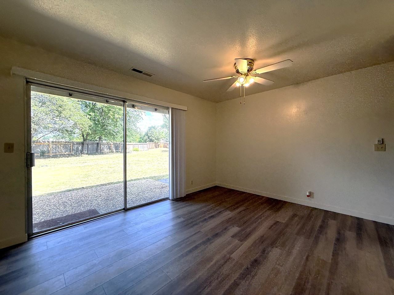 860 Netters Cir #1 - Photo 5 of 10