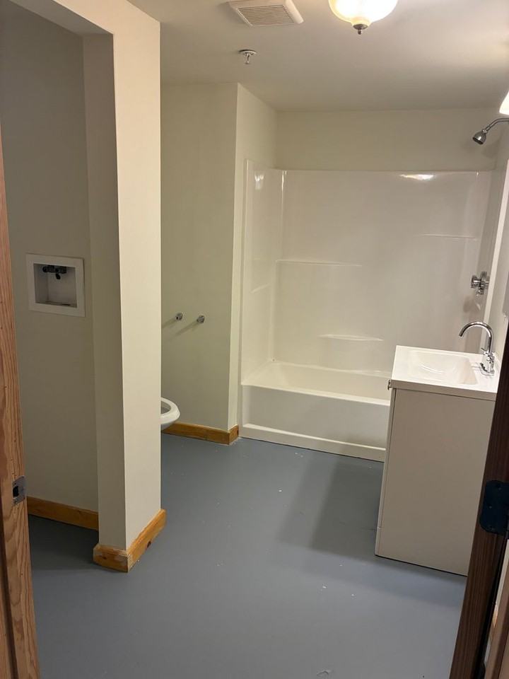 60 Dexter St - Photo 6 of 16