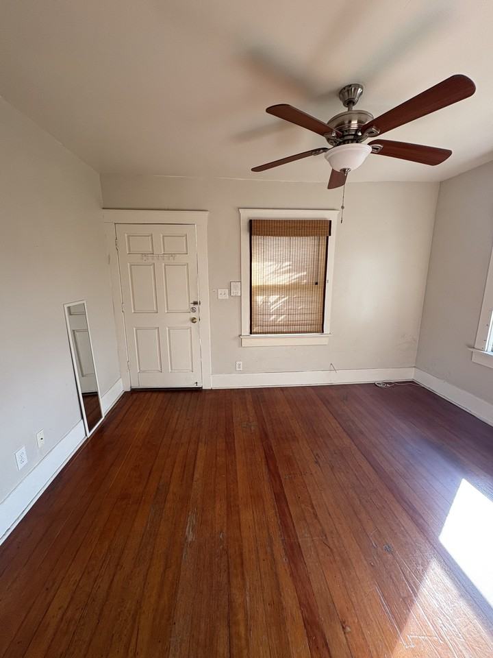 1031 21st StreetUnit #1031-3 - Photo 4 of 18