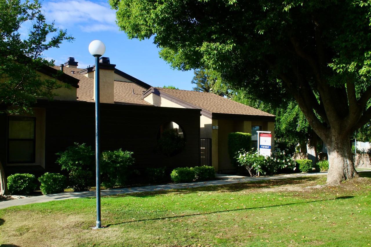 5500 Lennox Ave #7 - Photo 2 of 22