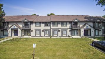 featured image of 5926 Walnut Cir Apt C11