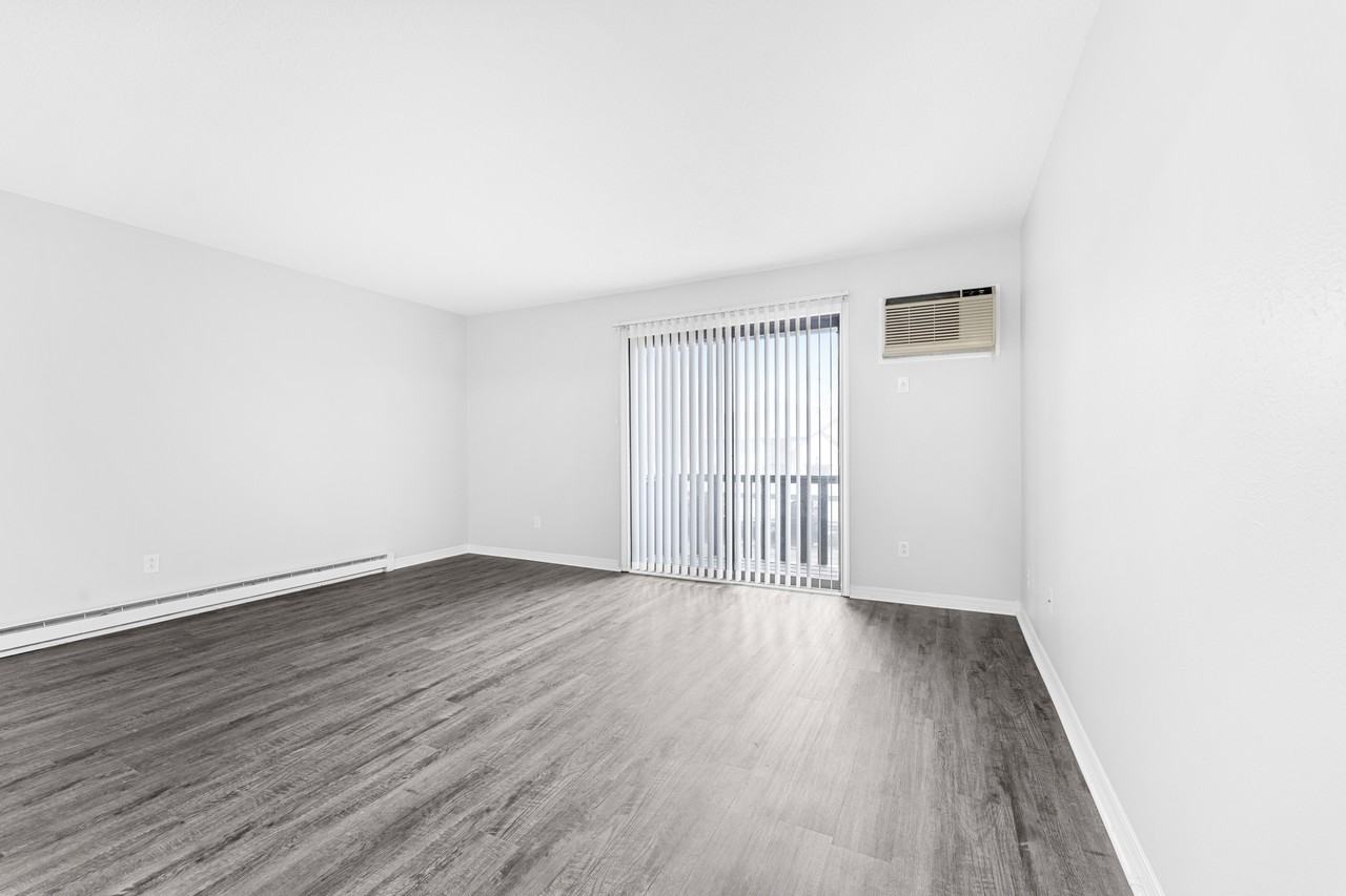 5926 Walnut Cir Apt C11 - Photo 6 of 10