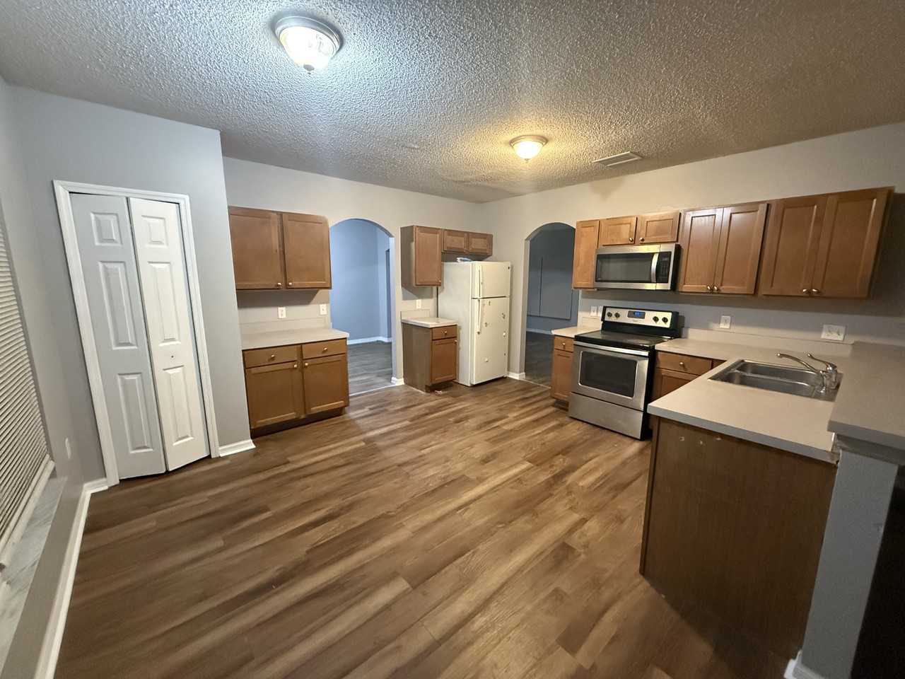 1222 Amazon Ln #1 - Photo 3 of 19