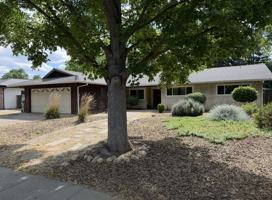 featured image of 812 Greenwich Dr