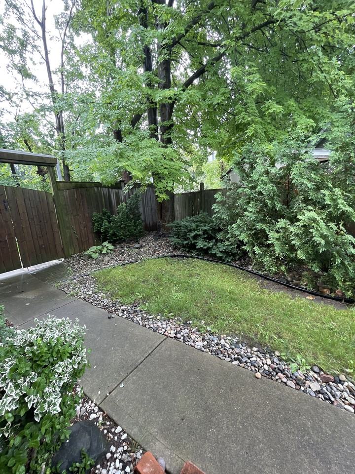 432 St Michael'S Crt #1 - Photo 2 of 8