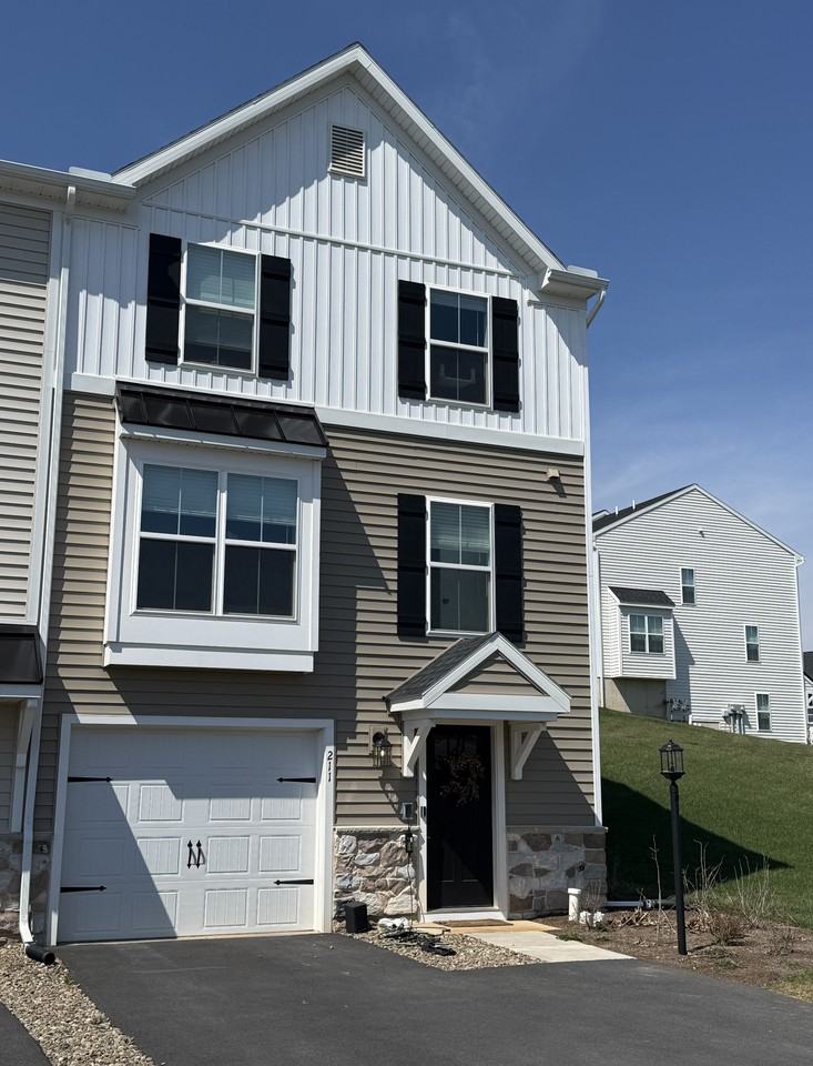 211 Magnolia Ln #1 - Photo 2 of 24