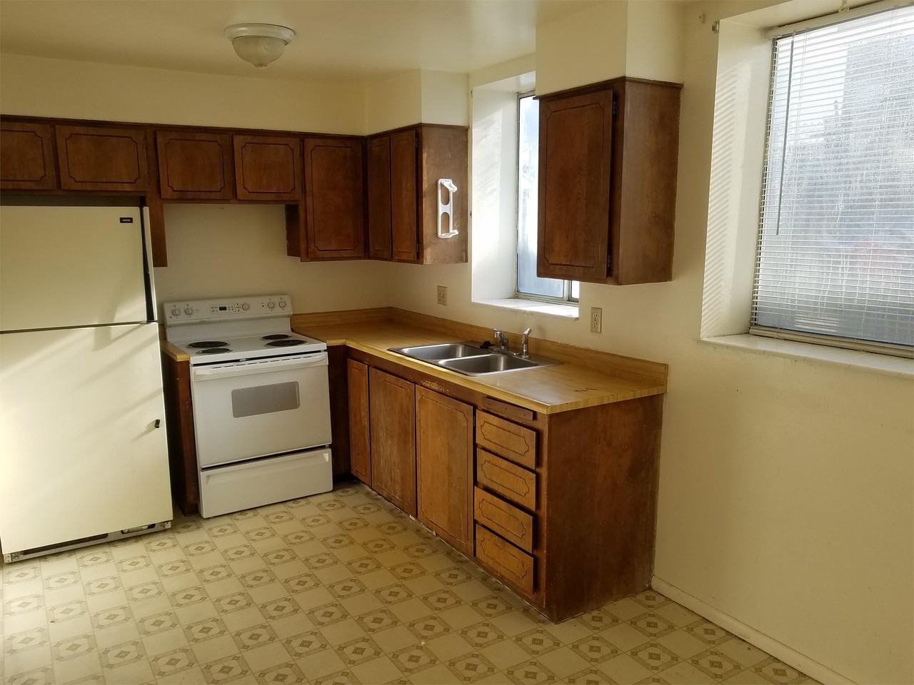 632-636 E 500 N-632 #632 - Photo 2 of 14