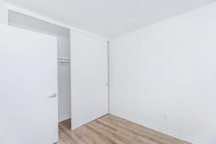 570 Knollview Ct - Photo 1 of 1