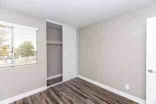 570 Knollview Ct - Photo 1 of 1
