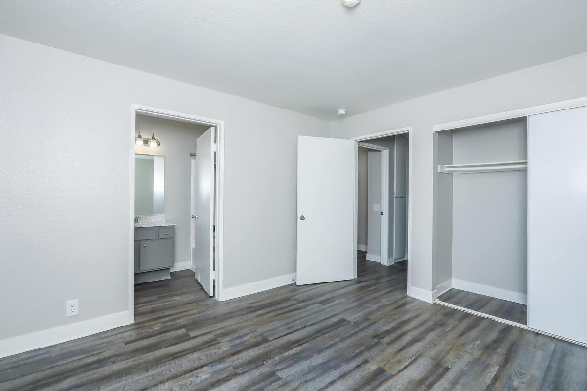 14450 El Evado Rd - Photo 7 of 46