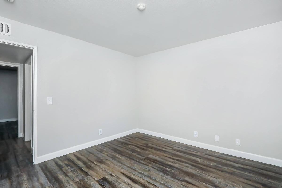 14450 El Evado Rd - Photo 6 of 46