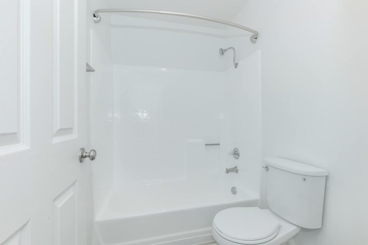 1211 W 6th St - Photo 4 of 43