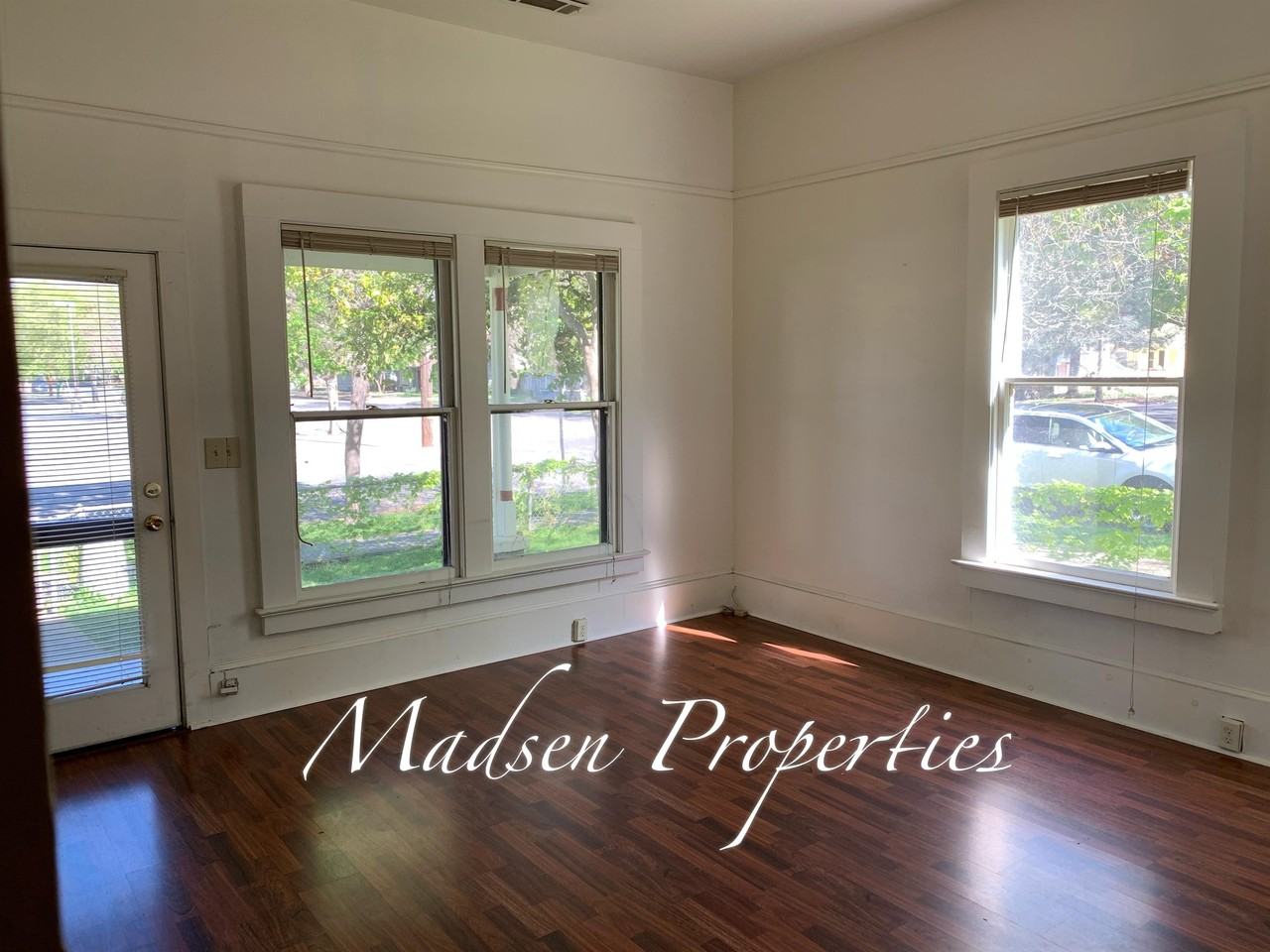 397 E 6th St #1 - Photo 4 of 34