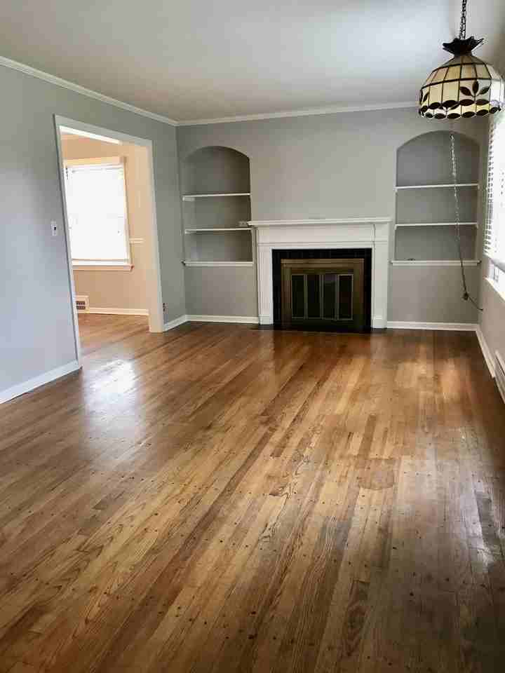 4904 W 58th St #1 - Photo 2 of 17