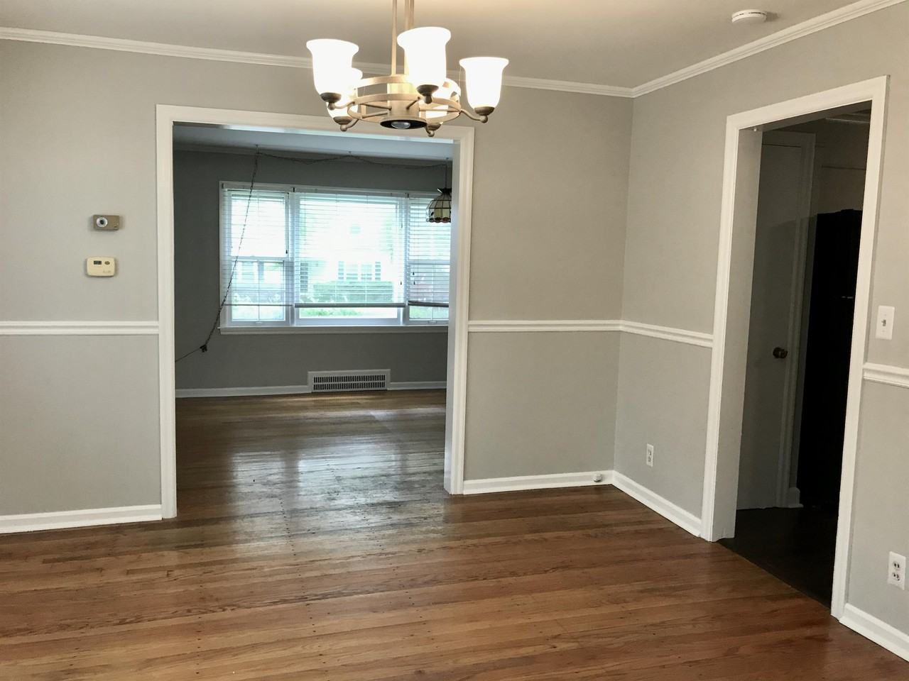 4904 W 58th St #1 - Photo 4 of 17