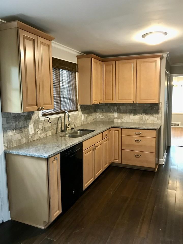 4904 W 58th St #1 - Photo 5 of 17