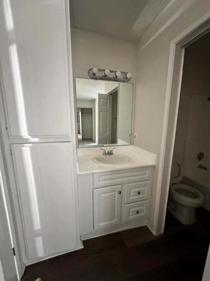 Saticoy Carriage House LLC - Photo 4 of 7