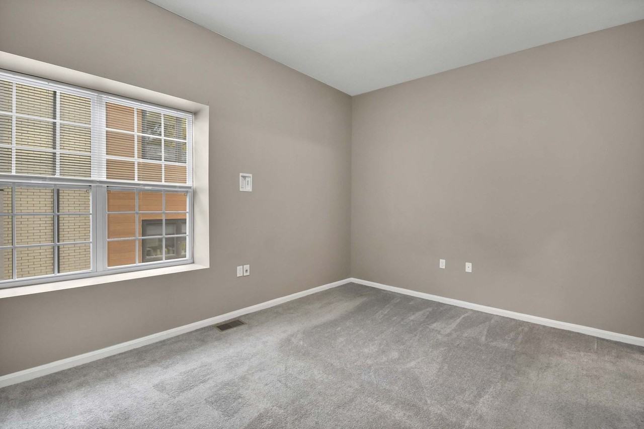 Columbus Lofts - Photo 3 of 33